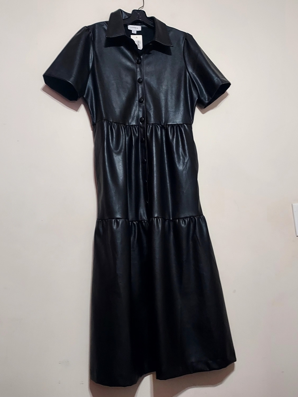 EVEREVE Black Elli0tt Faux Leather Tiered Midi Dress M